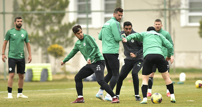 Konyaspor, Fenerbahçe hazırlıklarını sürdürüyor